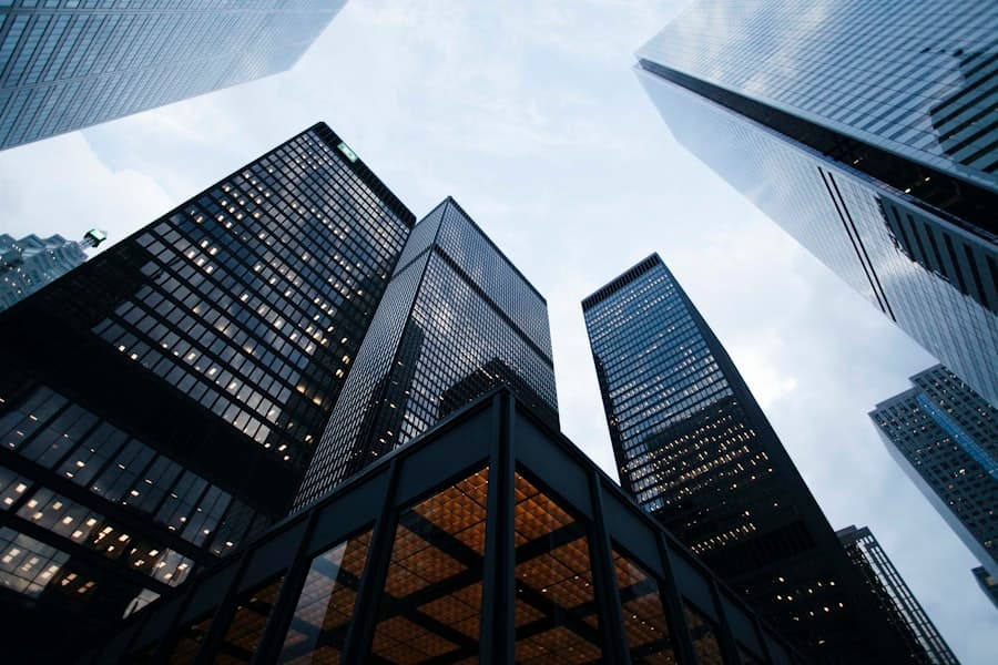 Commercial building requiring business insurance claims support
